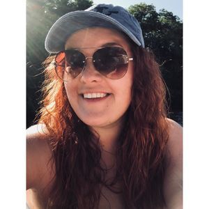 Meet your Posher, Hayley